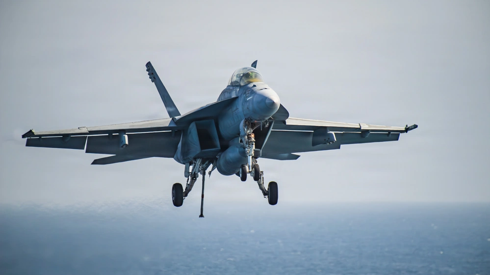 US Navy Orders Super Hornet Production Shutdown Plan as Boeing Wins F/A-XX
