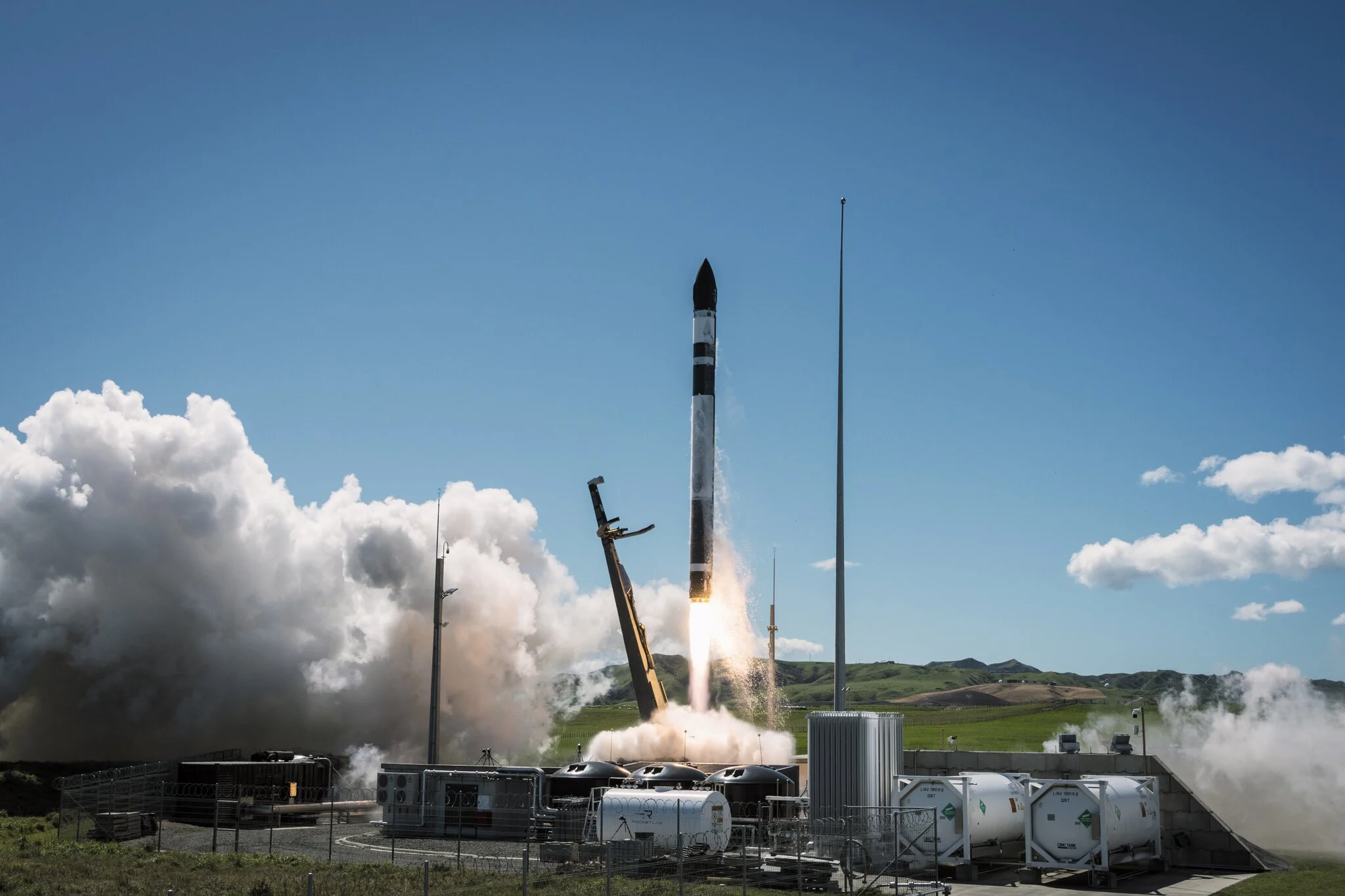 Rocket Lab Electron Launches 13th StriX SAR Satellite Serving Japan’s MoD