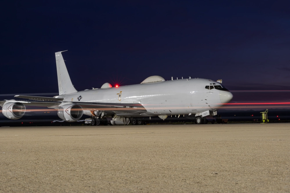 USAF Tests Minuteman III Secondary Launch Capability From Navy E-6B