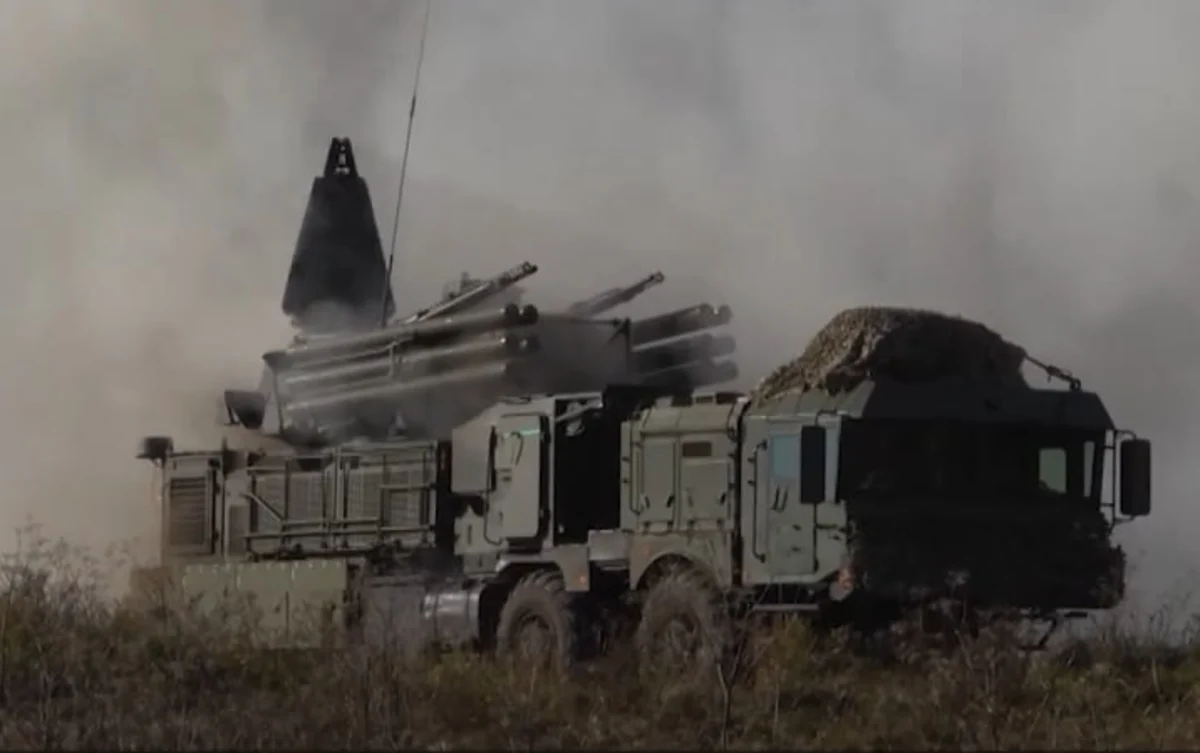 Russia Displays Pantsir on Belarusian MZKT-7930 Chassis at Tsentr-2026