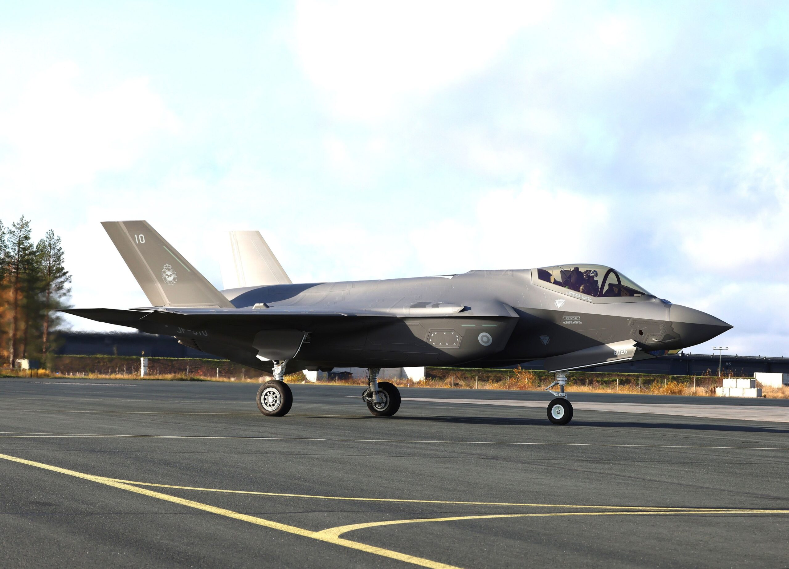 Finland F-35A Fighters Debut in Arctic Rovaniemi, 54 More Through 2030