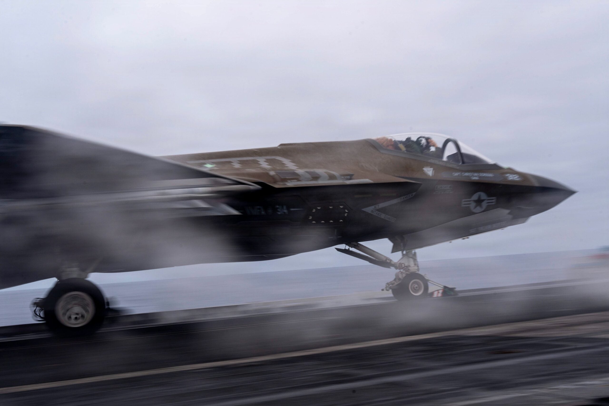 USS Abraham Lincoln Keeps F-35Cs Flying After Record 264 Days at Sea
