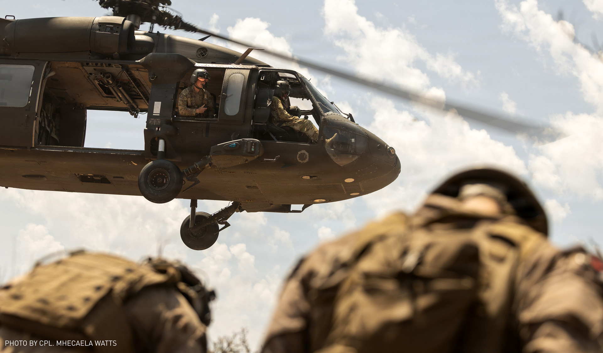 U.S. Army Black Hawk Production Deal Starts at 16 UH-60Ms, Could Add 100+