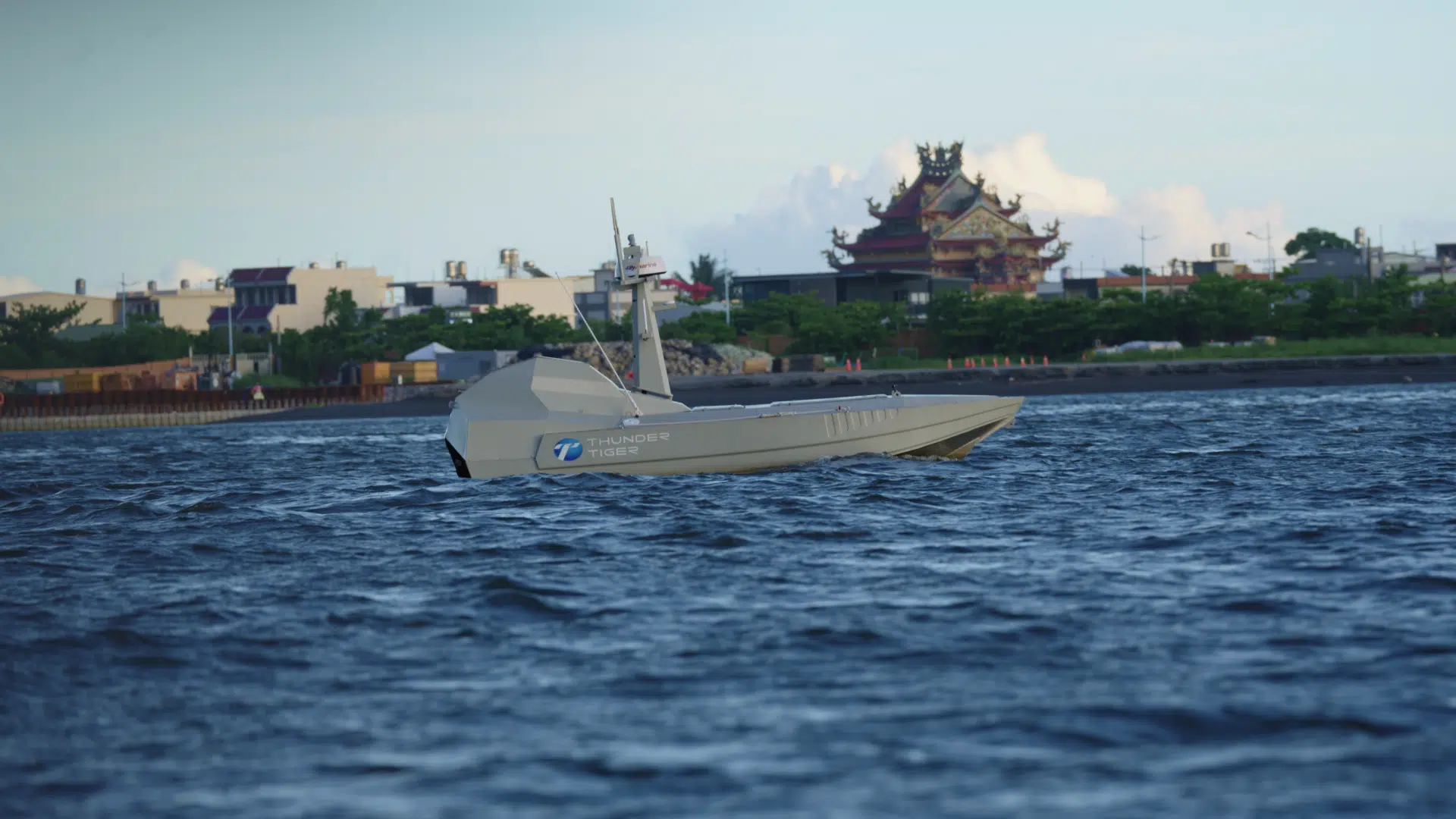 Taiwan’s SeaShark USVs Autonomously Track and Escort Intruder Under Shield AI Hivemind
