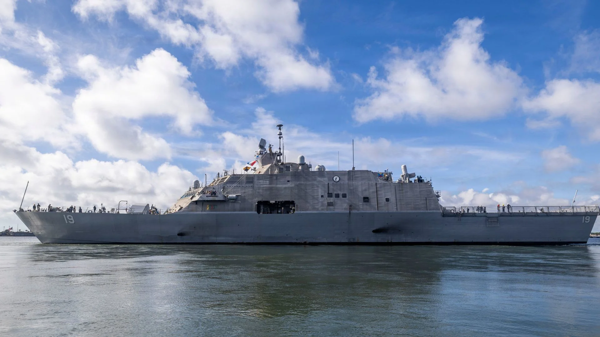 US Navy Sends USS St. Louis Littoral Combat Ship to Dry Dock in $66.5M BAE Systems Overhaul