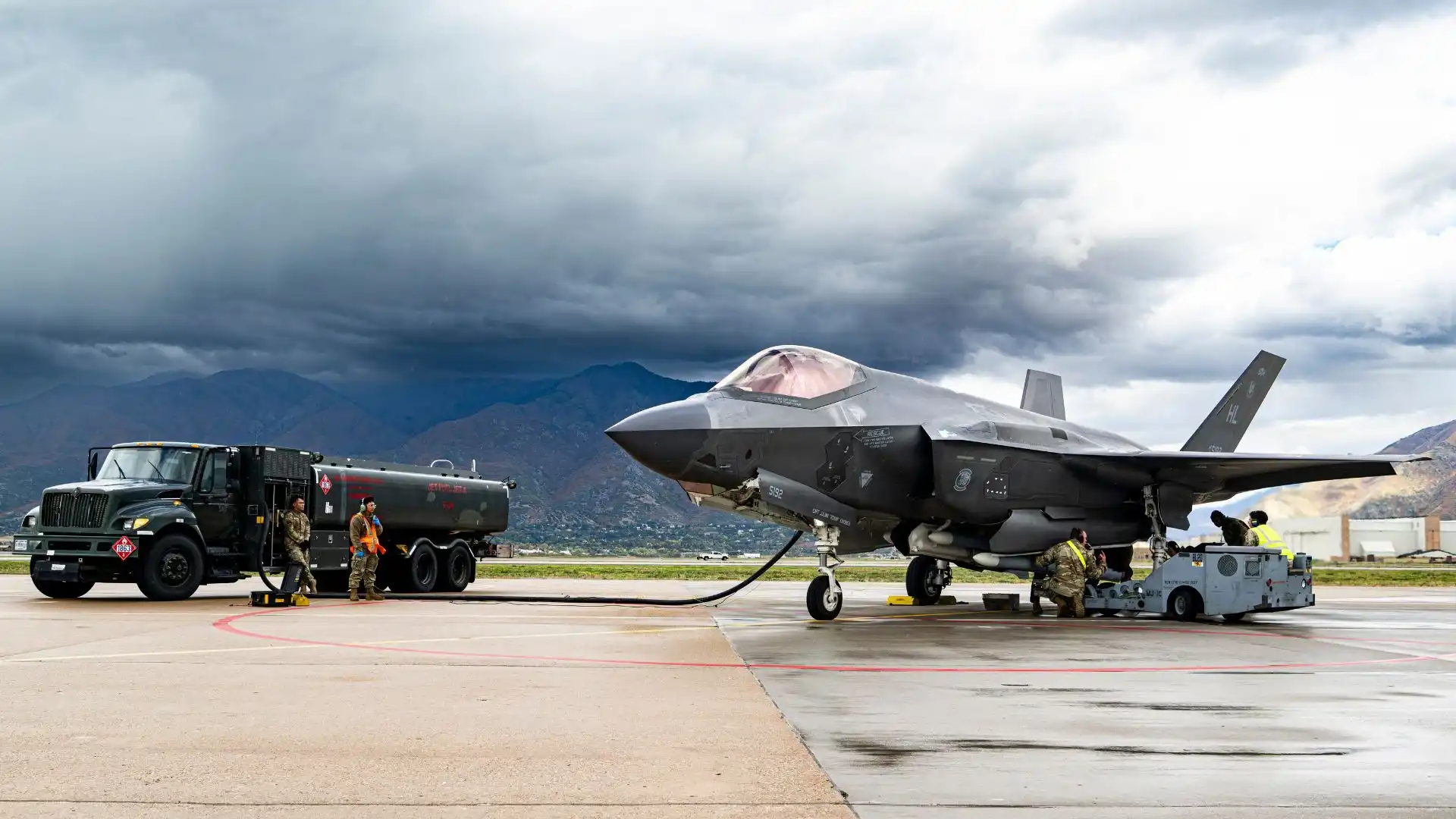 US Navy Taps Lockheed Martin to Integrate F135 Engine Core Upgrade and New F-35 Cooling System