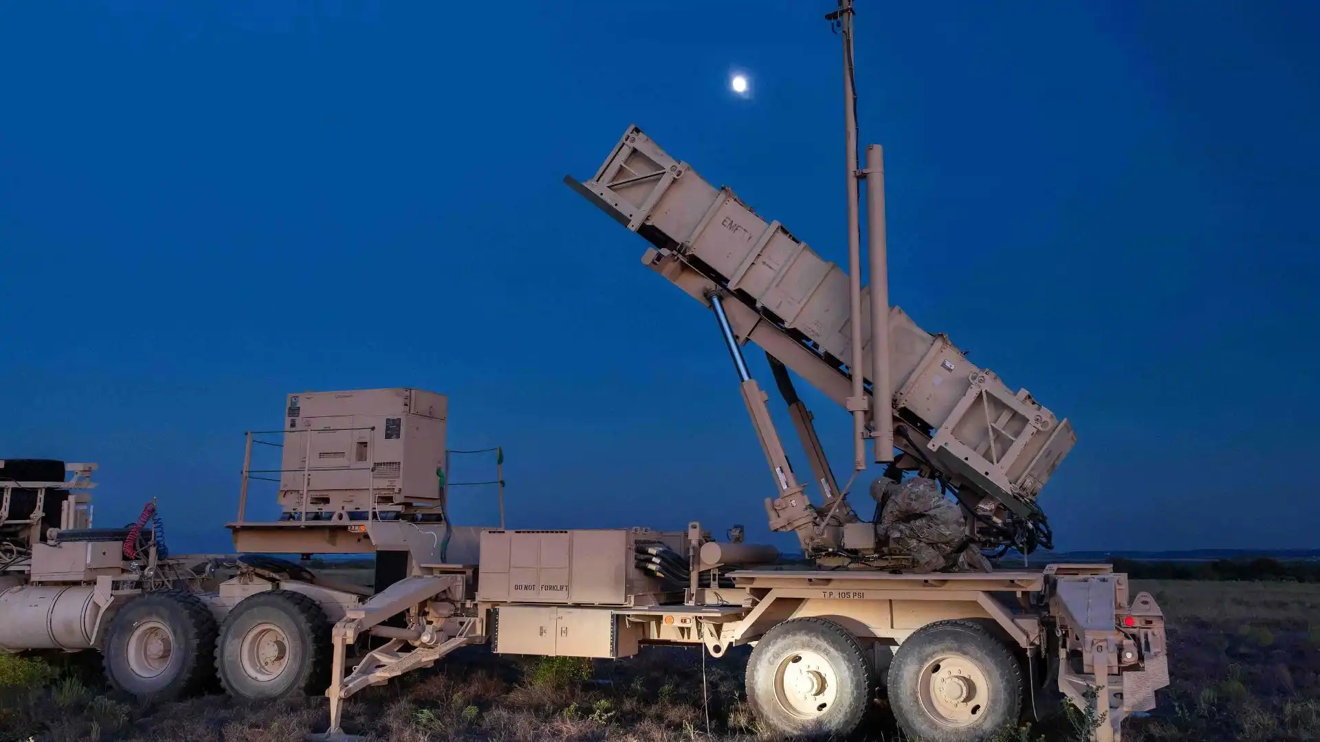 US Army Drills Nighttime Patriot Missile Reload at Fort Hood to Keep Launchers Firing