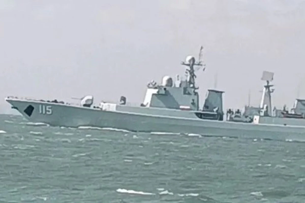 China’s Type 051C Destroyer Shenyang Seen With HQ-10 Replacing Russian S-300FM Air Defense