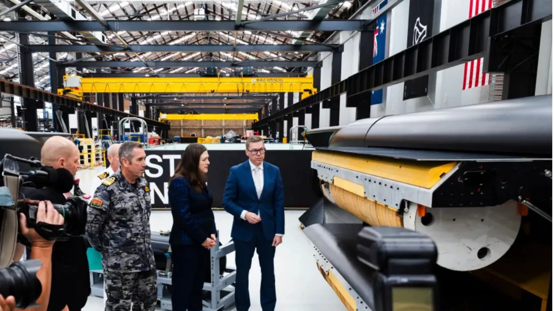 Australia Reveals Ghost Shark Uncrewed Submarine Payloads: 12 Sea Mines and ALTIUS Drones