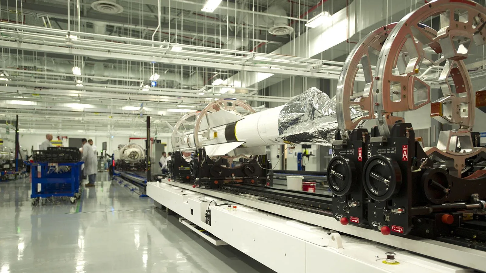 Raytheon Beats Its Own SM-6 Production Goal in 90-Day Sprint as US Navy Missile Demand Climbs