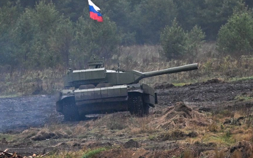 Russia’s Shturm Robotic Tanks Debut at Tsentr-2026, Backing Assault Troops