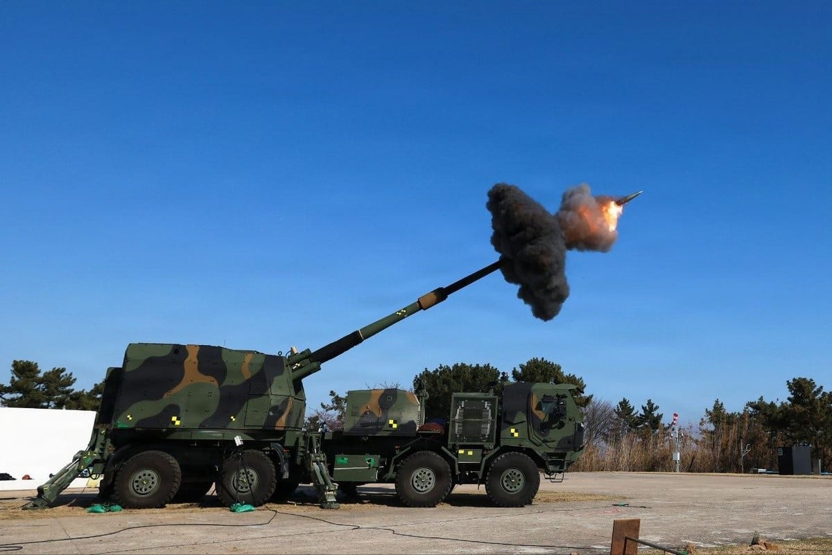 US Army Receives First K9MH Mobile Tactical Cannon to Replace M777